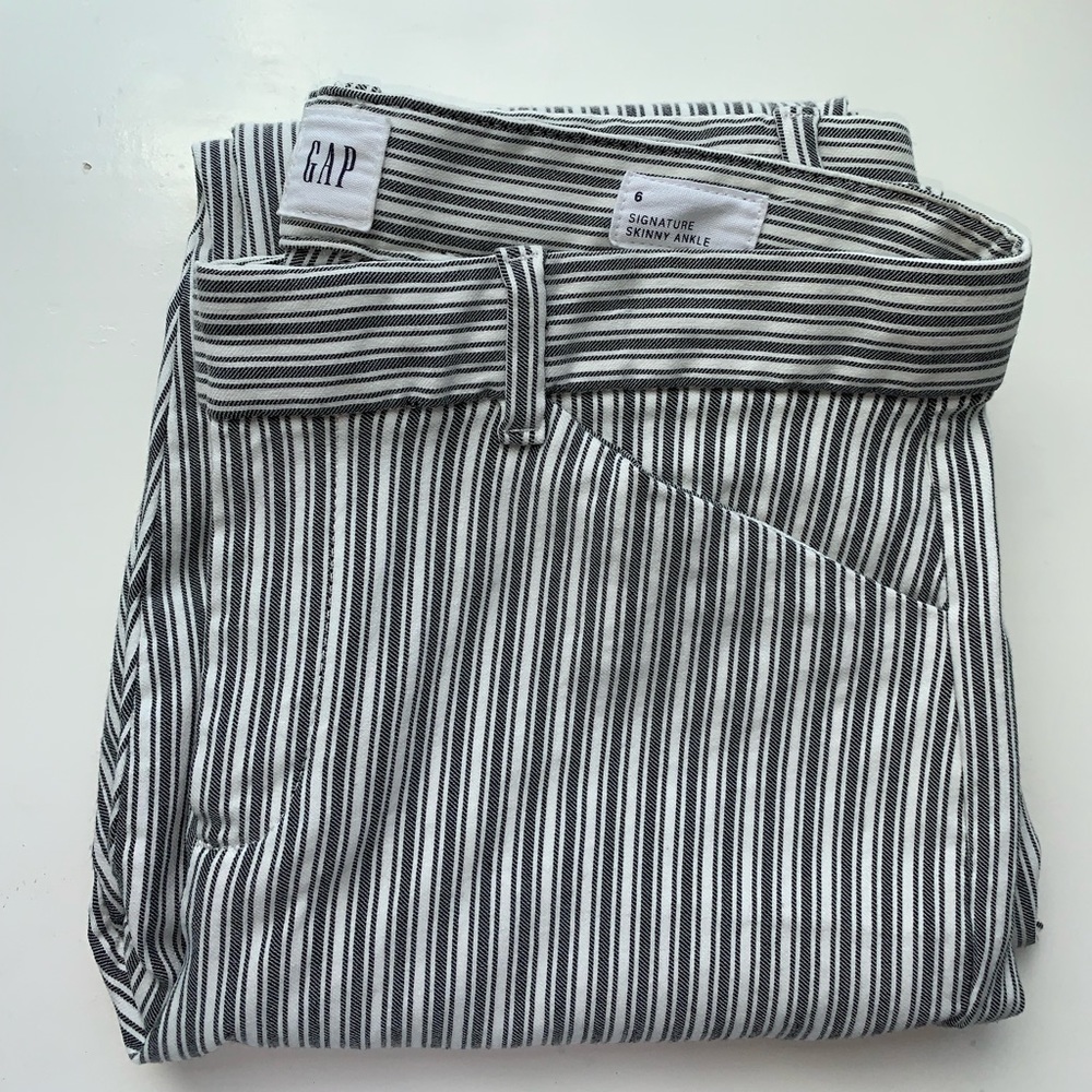 GAP pinstripe signature skinny ankle pants
